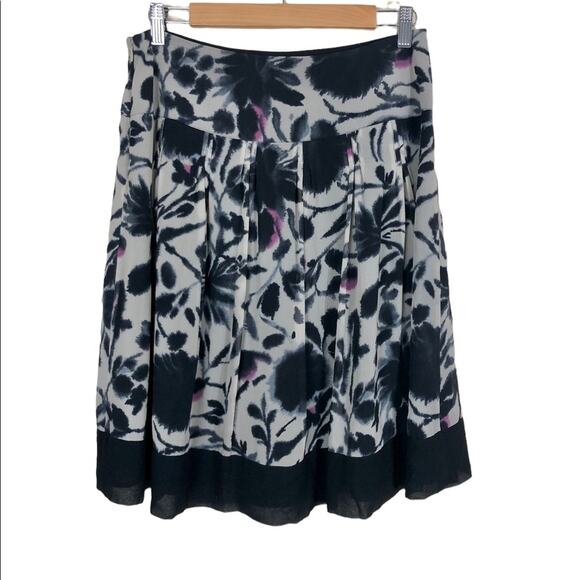 The Limited Silk Floral Skirt Size 4 - Picture 3 of 5